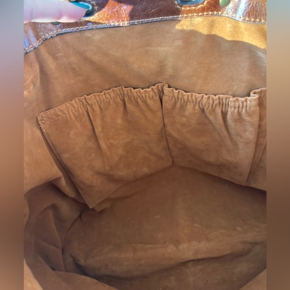 Patricia Nash 100% Full Grain Leather Benvenuto Tote - Picture 7 of 13